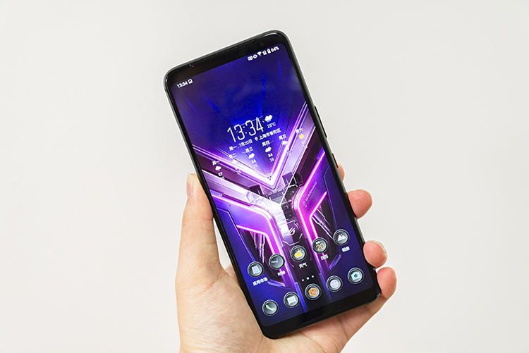 ROG Phone 3可支持160Hz刷新率 通过PC输入代码可解锁尝鲜-第1张图片-科技快讯