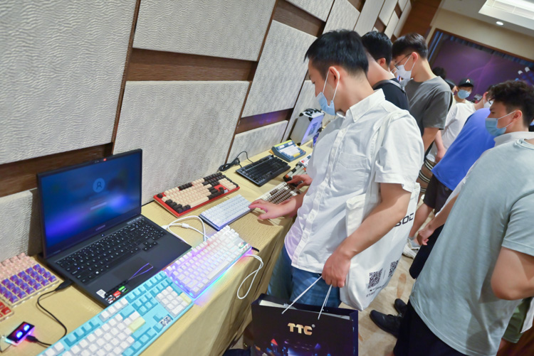 ChinaJoy2021丨TTC发布聚光镜与烈焰红轴，有Q弹手感更光彩夺目-第1张图片-科技快讯