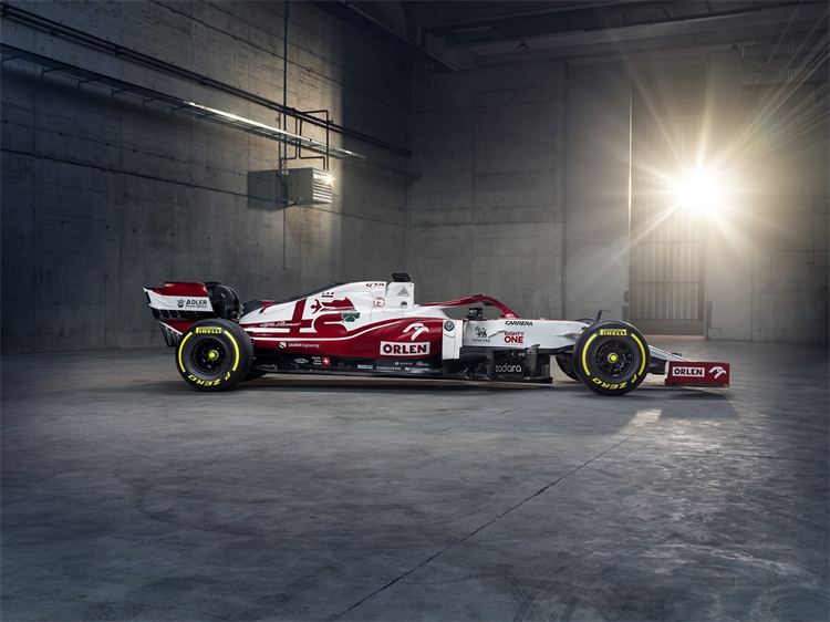 中国首位一级方程式(F1)赛车手诞生，周冠宇正式签约阿尔法&middot;罗密欧F1车队-第5张图片-科技快讯
