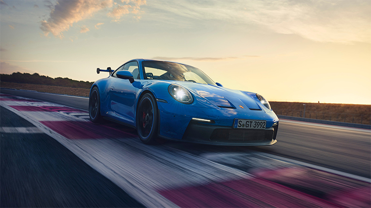全新保时捷911 GT3正式发布：水平对置6缸发动机 百公里加速3.2s-第7张图片-科技快讯