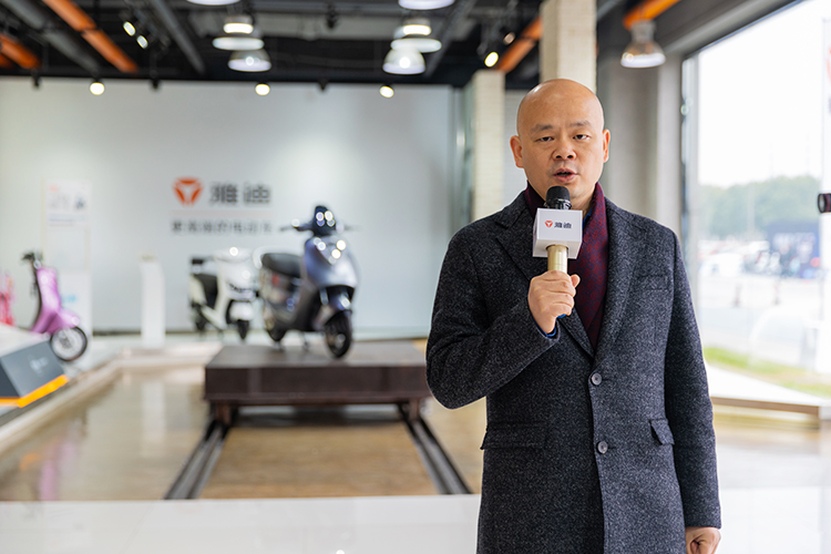 骑行充电黑科技接连不断 雅迪科技开放日活动带你大饱眼福-第1张图片-科技快讯