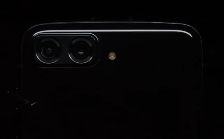 摩托罗拉moto razr 2022真机官方曝光，外屏可以玩小游戏-第2张图片-科技快讯