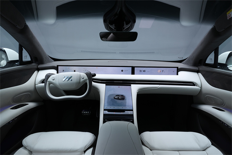 智己LS7两款新增车型上市：搭载全程AI舱 28.98万元起-第3张图片-科技快讯