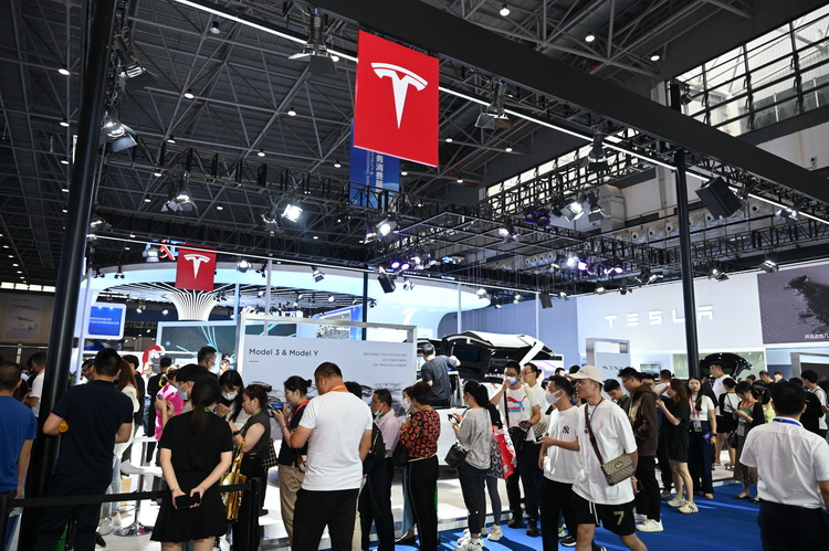 中国国际消费品博览会海口开幕 齐聚特斯拉、科大讯飞、DJI大疆多个品牌-第7张图片-科技快讯