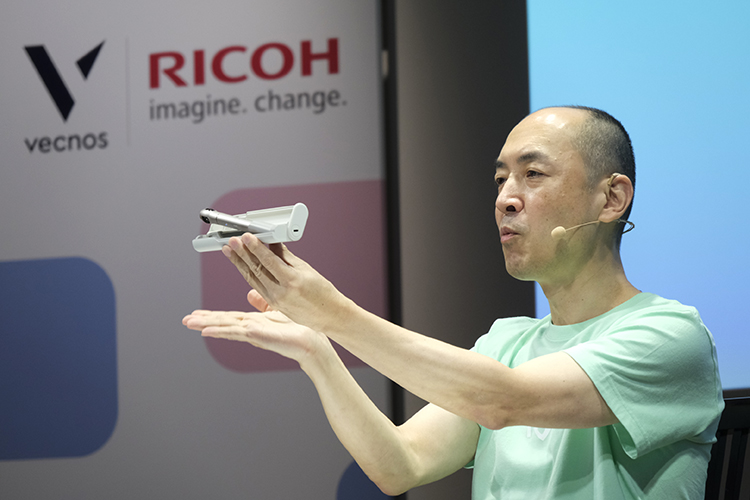 精致小巧易上手 怡可拍360&deg;全景相机正式发布-第7张图片-科技快讯