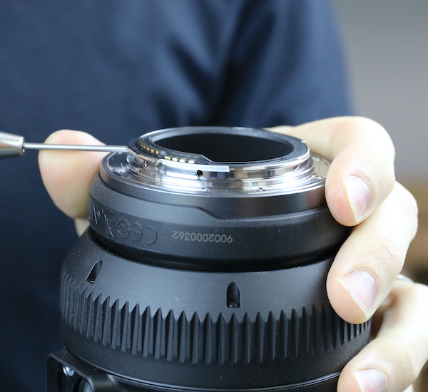 佳能RF600mm F11拆解：典型佳能光学风格 电子结构复杂-第3张图片-科技快讯