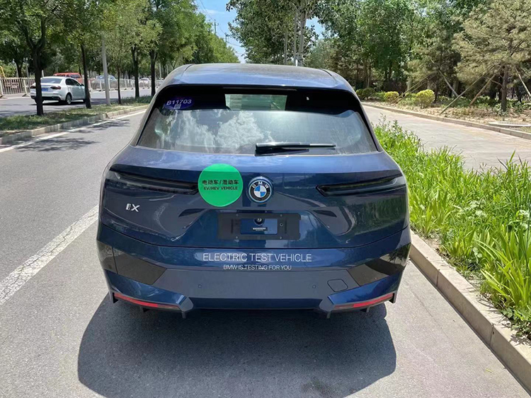 宝马电动旗舰SUV iX国内4S店实拍-第4张图片-科技快讯