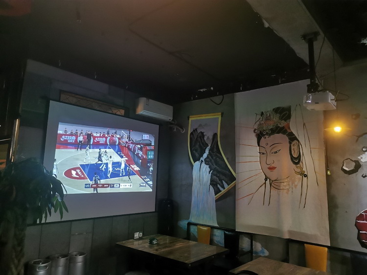 新家装修，投影仪、电视谁是客厅首选？-第1张图片-科技快讯