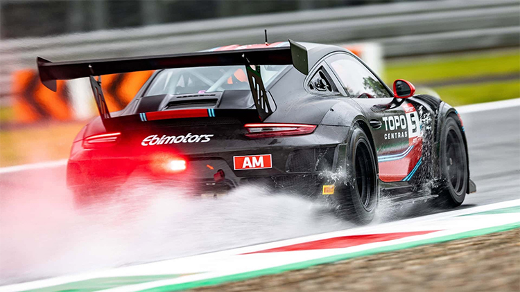 保时捷911 GT2 RS Clubsport Evo正式亮相，性能更出众-第4张图片-科技快讯