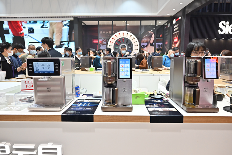 AWE2021 | 树立高端品牌好榜样 莱克入选CCTV大国品牌-第11张图片-科技快讯