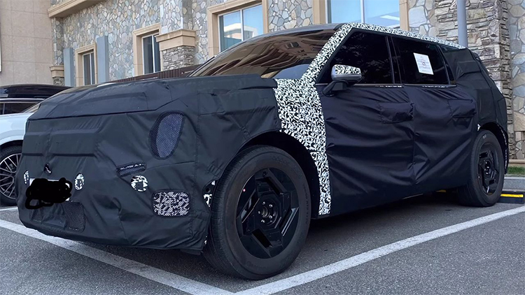 起亚EV9内饰谍照曝光：定位中大型SUV 预计2023年上市-第3张图片-科技快讯