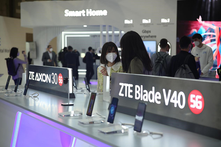 MWC2022 | 中兴多款5G新机齐亮相 毫米波5G传输达到10Gbps-第4张图片-科技快讯