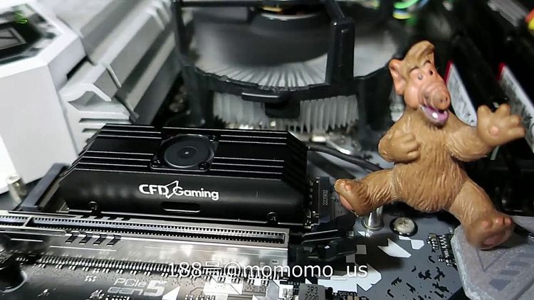 首款PCIe 5.0 SSD测试结果出炉：读写性能超10GB/s，风扇很吵-第2张图片-科技快讯