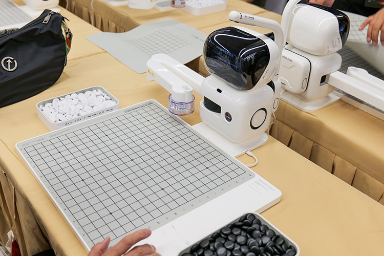 商汤元萝卜AI下棋机器人围棋版发布，棋艺可达职业九段，3799元起-第5张图片-科技快讯