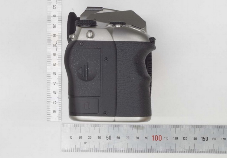 宾得K-3 Mark III全角度外观照曝光 带有硕大军舰部-第7张图片-科技快讯