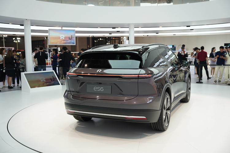 2023上海车展丨蔚来新ES6亮相，号称高端中型SUV"天花板"-第3张图片-科技快讯