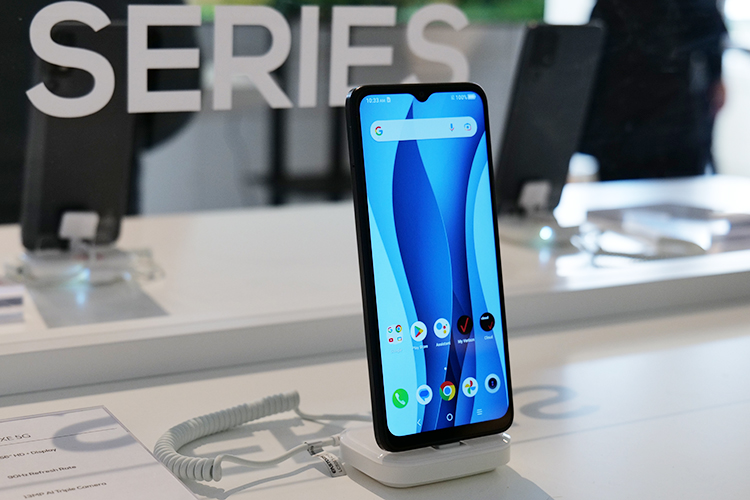 MWC2023 | TCL 40系列再添3款新机，加速5G手机普及，同时发布护眼新平板-第2张图片-科技快讯