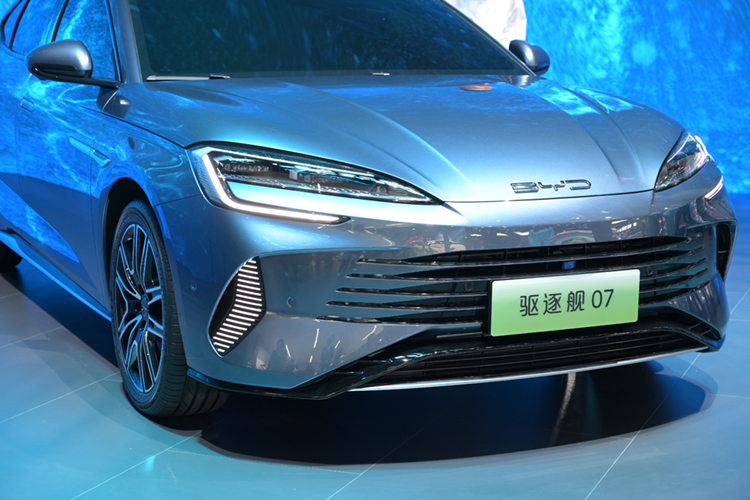 2023上海车展丨比亚迪海洋美学设计再塑新境，售价更低不到8万-第5张图片-科技快讯