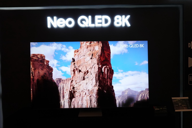三星新机皇Neo QLED 8K电视现身 边框薄如蝉翼-第1张图片-科技快讯