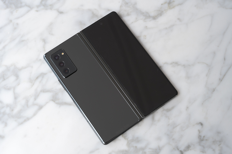 三星Galaxy Z Fold2 5G真机体验：折叠屏有何与众不同？-第8张图片-科技快讯