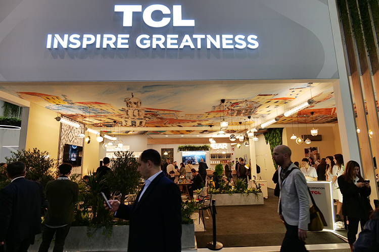 MWC2023 | TCL 40系列再添3款新机，加速5G手机普及，同时发布护眼新平板-第17张图片-科技快讯
