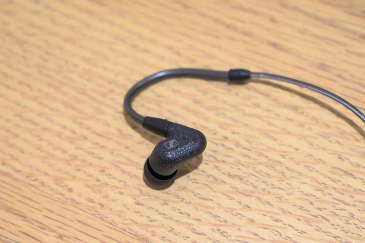 体验森海塞尔新品耳机IE 300、HD 250 *** ，兼顾音质和使用体验-第8张图片-科技快讯