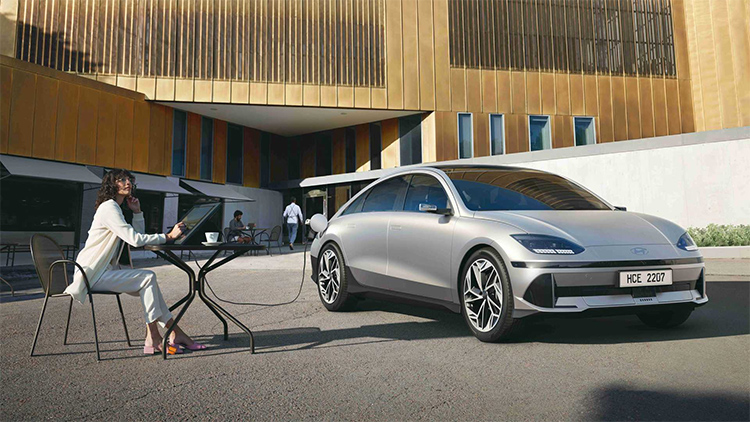 现代Ioniq 6正式发布：定位中型纯电轿车 续航610km-第5张图片-科技快讯
