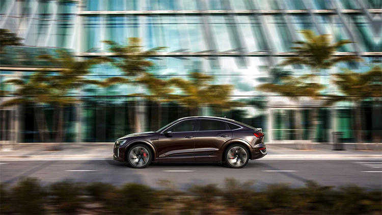 奥迪Q8 e-tron正式发布：定位豪华纯电SUV 更大续航600公里-第4张图片-科技快讯