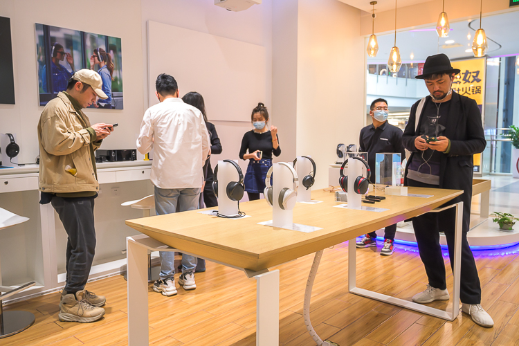 体验森海塞尔新品耳机IE 300、HD 250 *** ，兼顾音质和使用体验-第2张图片-科技快讯