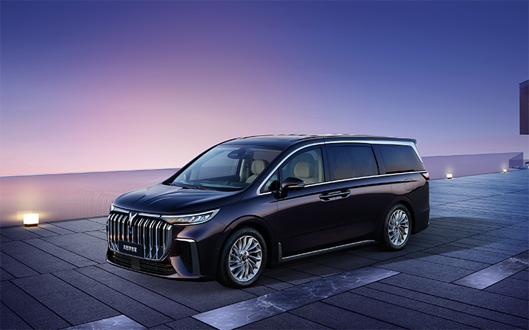 岚图梦想家延期至5月上市：定位豪华MPV 预售价38万元起-第1张图片-科技快讯