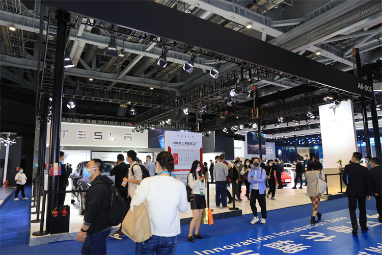 CIIE2021丨进博会特斯拉展台，真实解析"上海超级工厂"-第1张图片-科技快讯
