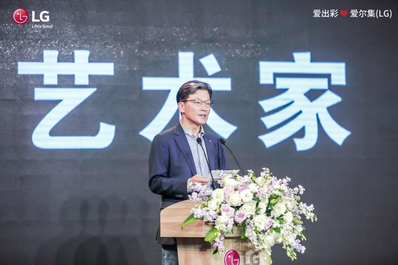 LG发布两款OLED电视 用CX系列竖立游戏TV标杆-第2张图片-科技快讯