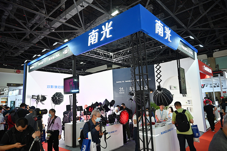 202 *** &amp;E | 南光带来Forza系列多款摄影灯，覆盖不同拍摄场景-第1张图片-科技快讯