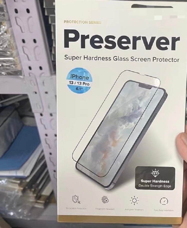 iPhone 13外观被第三方配件厂商曝光，6.1英寸小刘海屏幕-第1张图片-科技快讯