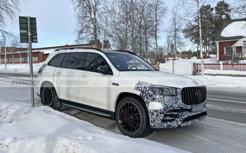 之一次觉得4.0T V8不给力！新款梅赛德斯-AMG GLS 63谍照曝光-第3张图片-科技快讯