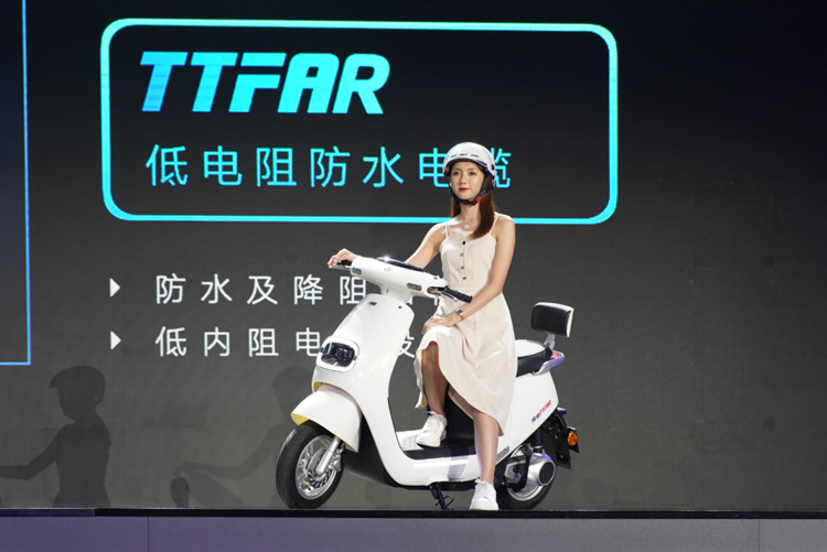 雅迪发布冠能系列电动车 用TTFAR 7级增程系统多跑一半里程-第3张图片-科技快讯