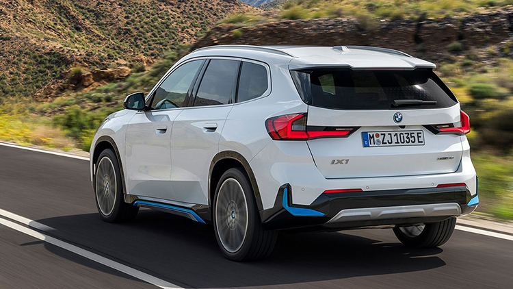 全新宝马X1正式发布 首次推出BMW iX1纯电动车型-第3张图片-科技快讯