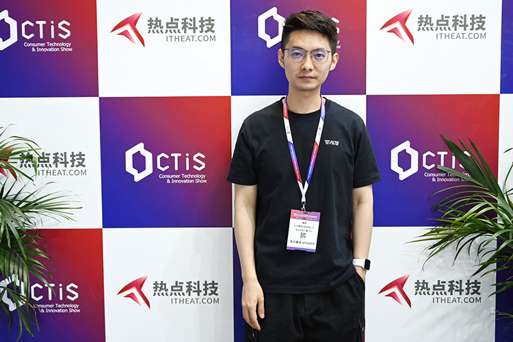 CTiS2021 | EM3袁野专访：构建个人显示设备与传统显示器共存互补的未来-第4张图片-科技快讯
