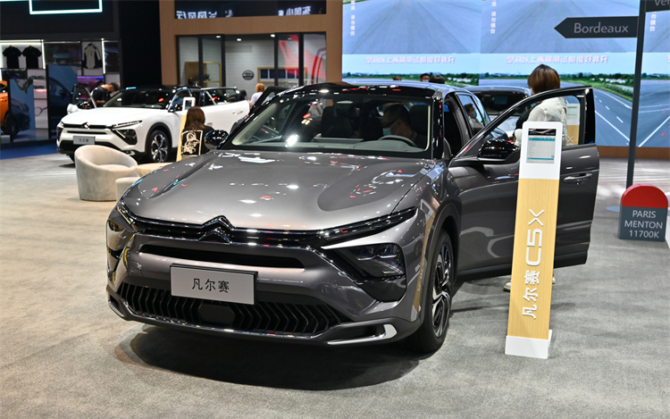 东风雪铁龙凡尔赛C5 X将于9月23日正式上市 预售14.37万元起-第1张图片-科技快讯