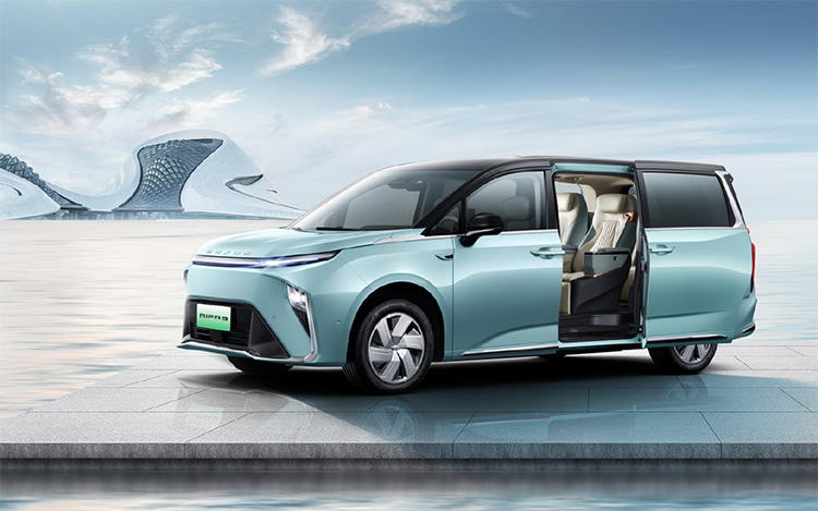 上汽大通MAXUS MIFA 9将于6月开启交付 定位纯电豪华MPV-第4张图片-科技快讯