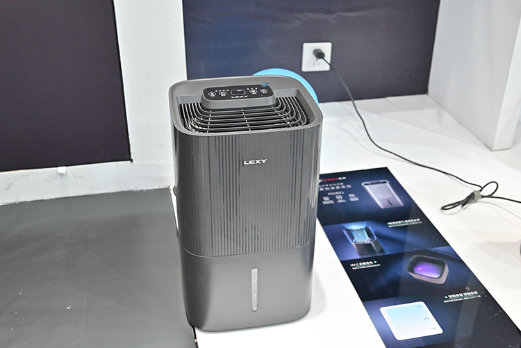 AWE2021 | 树立高端品牌好榜样 莱克入选CCTV大国品牌-第9张图片-科技快讯