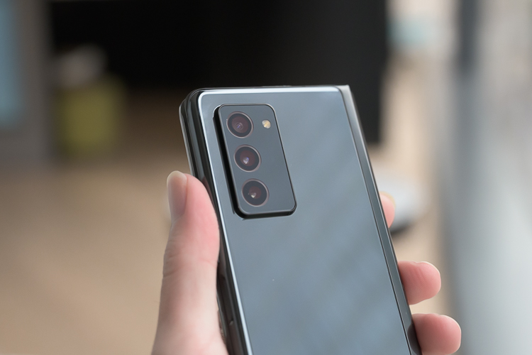 三星Galaxy Z Fold2 5G真机体验：折叠屏有何与众不同？-第13张图片-科技快讯