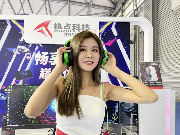 CTiS2021 | 如何笑对蜂拥而来的3A大作？这套发烧级电脑是你的菜-第4张图片-科技快讯