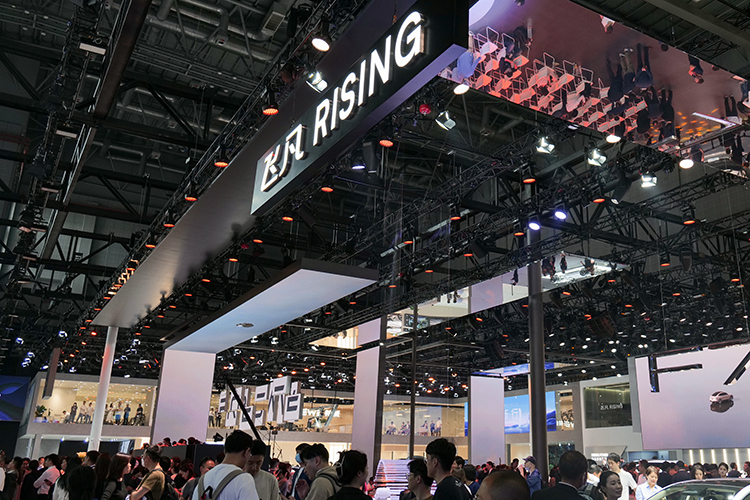 2023上海车展 | 飞凡SUV概念车RC ESSENCE火爆亮相  F7与R7双子星争奇斗艳-第1张图片-科技快讯