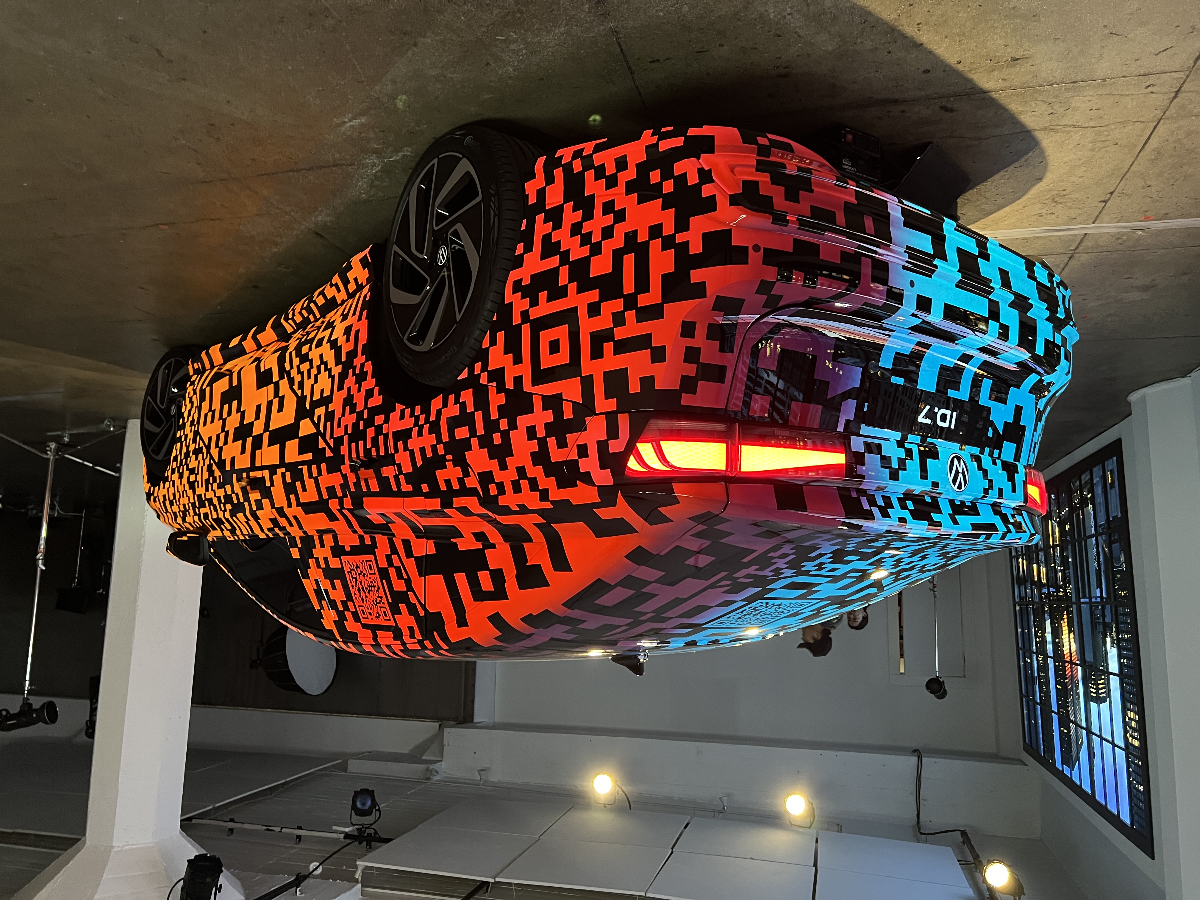 CES 2023|大众ID.7量产版首发亮相，2023年下半年率先在中国上市，续航700km-第4张图片-科技快讯