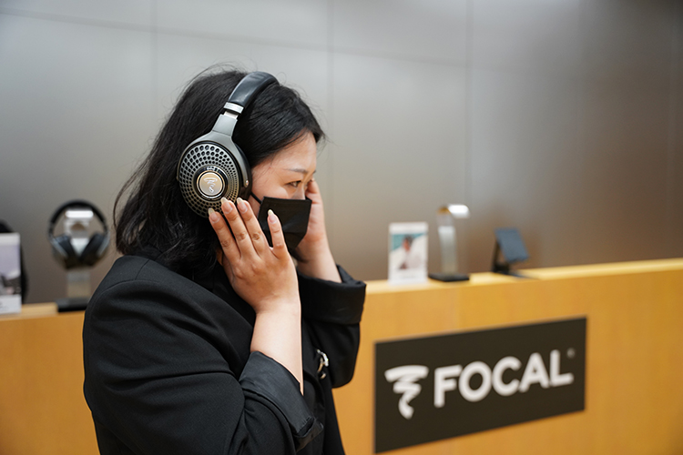 FOCAL发布头戴式蓝牙耳机Bathys 高保真品质与实用主动降噪并存-第4张图片-科技快讯