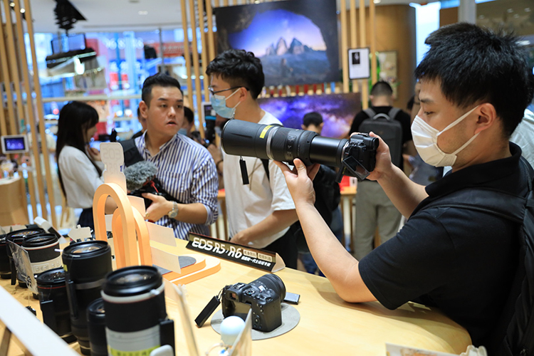 佳能EOS R5与R6体验会圆满落幕 闪迪移动固态硬盘助阵展示影像存储优选方案-第9张图片-科技快讯