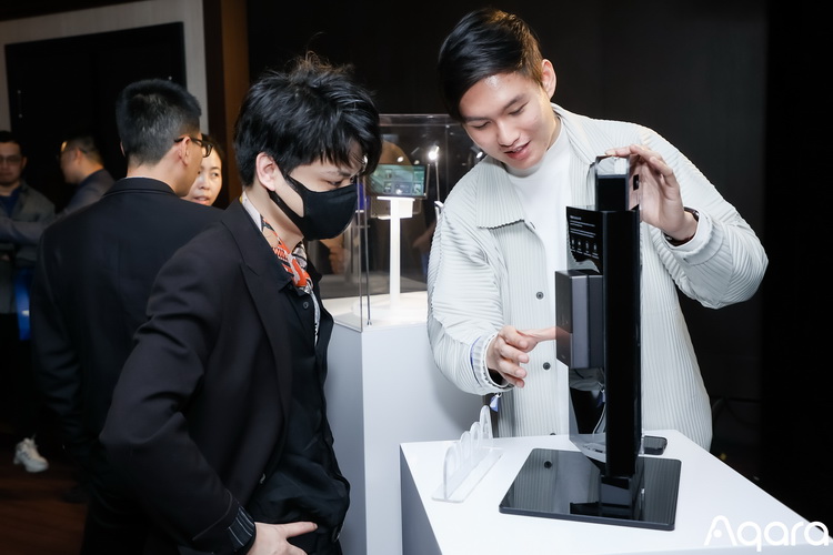 Aqara发布智能家居新品 覆盖妙控屏、门锁与门-第6张图片-科技快讯