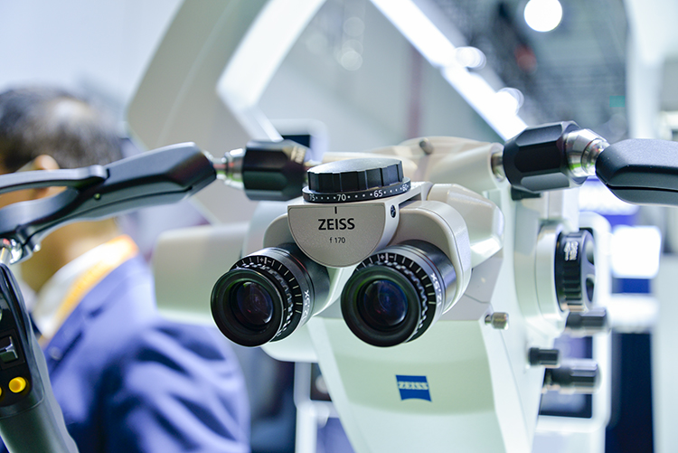 CIIE2020 | 蔡司光学技术应用甚广 高精度医学仪器大显身手-第4张图片-科技快讯