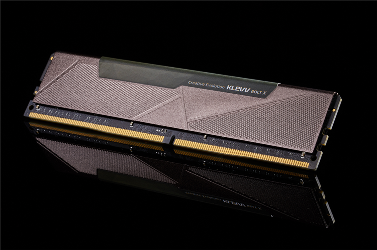 好物推荐：一键超频，专为游戏打造，科赋BOLT X DDR4内存条-第3张图片-科技快讯